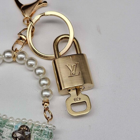 Authentic Louis Vuitton Lock & Key with unbranded Bagcharm, Keycharm, Keychain - Picture 4 of 7